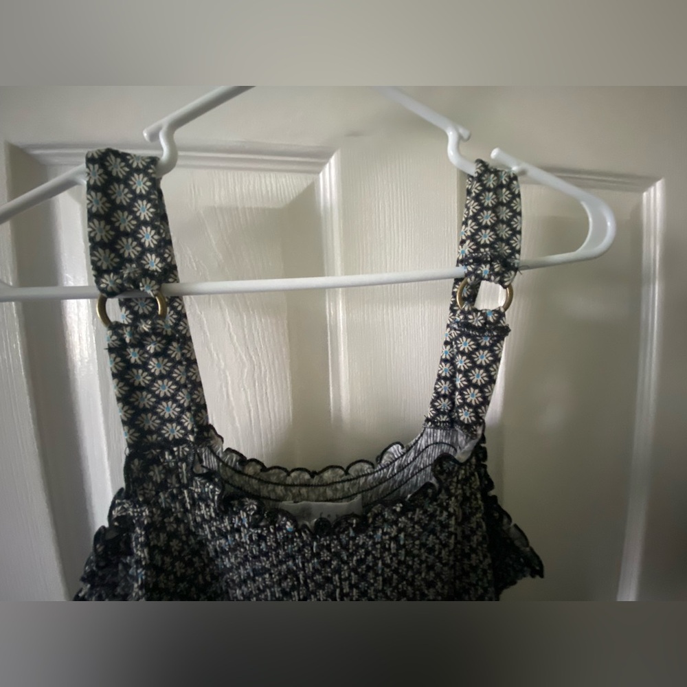 Romper - Picture 2 of 3